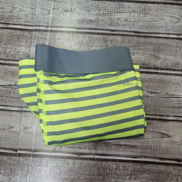 Nike Shorts Neon Green And Gray - Picture 4 of 4